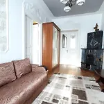 City Апартаменты *